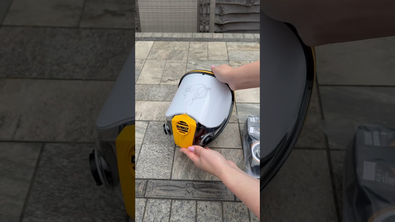 DeWalt Full Face Mask Respirator #dewalttools #dewaltpowertools