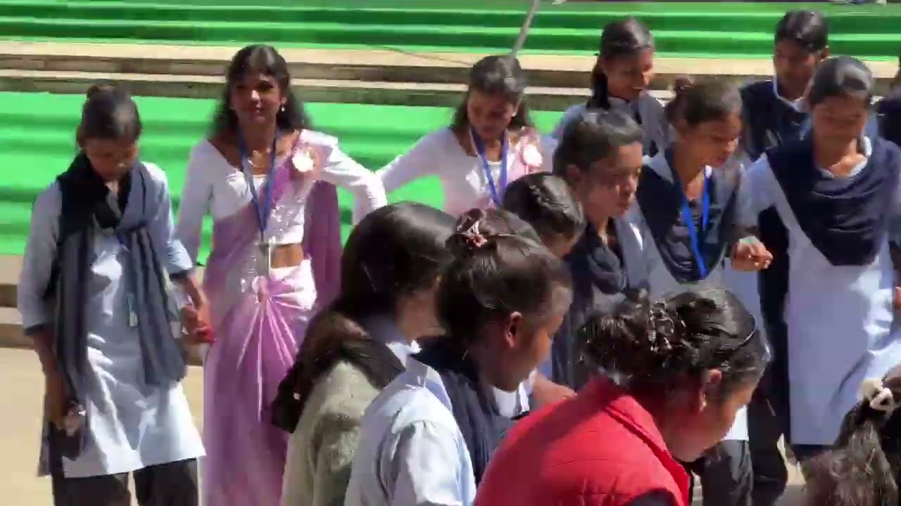 Annual Day MDC Bano में बहुत ही सुन्दर जबरदस्त डान्स करते हुए सभी सभी छात्र।।। 