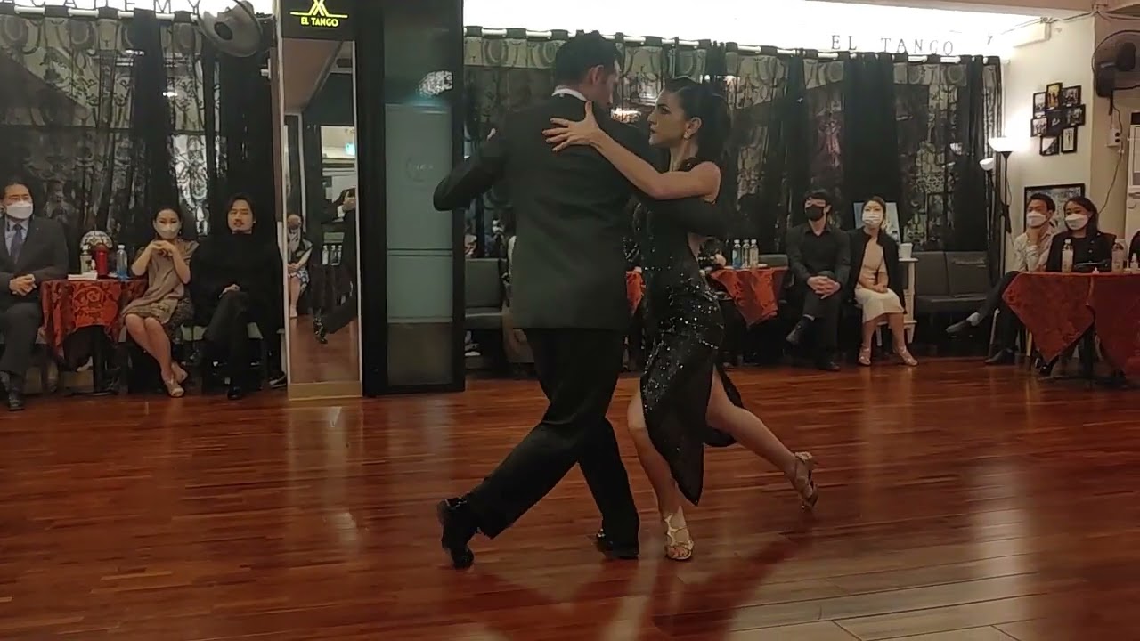 [Osvaldo Pugliese - A los amigos] Miguel Calvo & Pelin Ercan