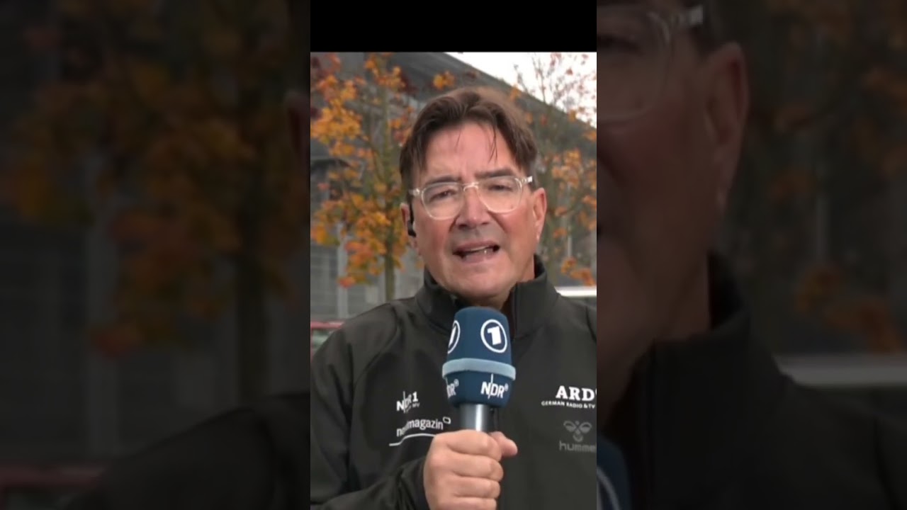 Hooligans Randale Hansa greift Sonderzug von Rot-Weiss Essen an.