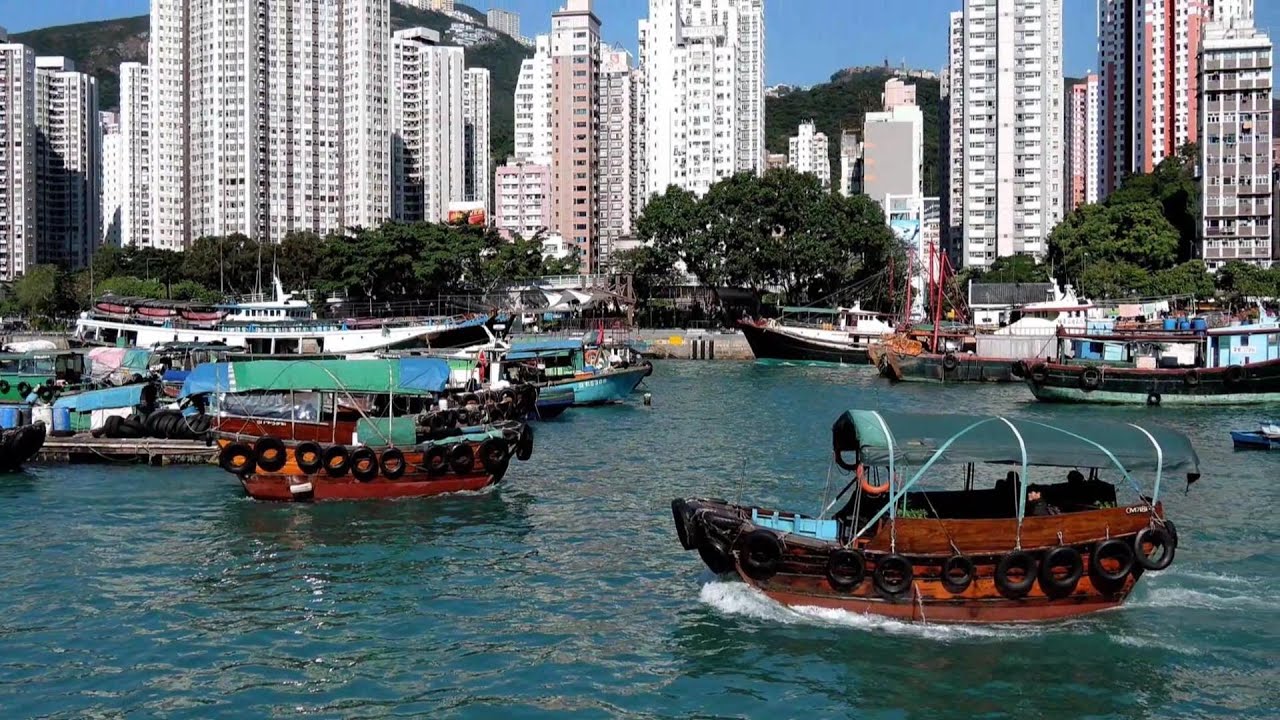 地鐵直達鴨脷州漁港海濱公園及風之塔海濱長廊+陸上長龍舟/洪聖古廟/水月宮/街渡往香港仔(粵語現場解述)2017Ap Lei Chau/Aberdeen Island Gardens & Temples