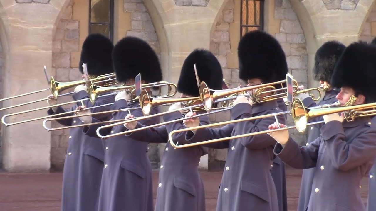 Windsor Castle Guard plays Game of Thrones theme during Changing, 17/11/18