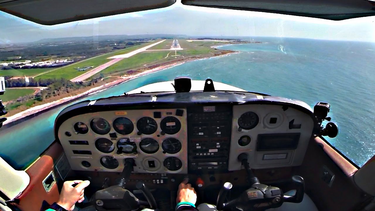 Cessna C172 — заход на посадку и посадка в Пафосе, Кипр — аудиосигнал от УВД — вид из кабины GoPro