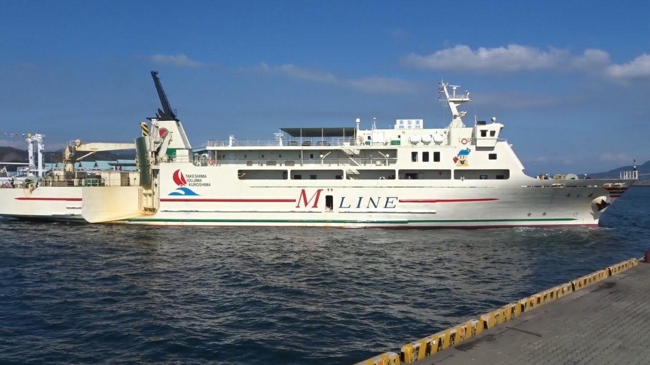 鹿児島港　フェリーみしま　入港、接岸、荷役