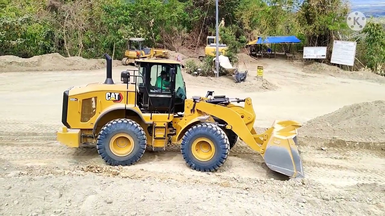How to operate loader Cat 950GC
