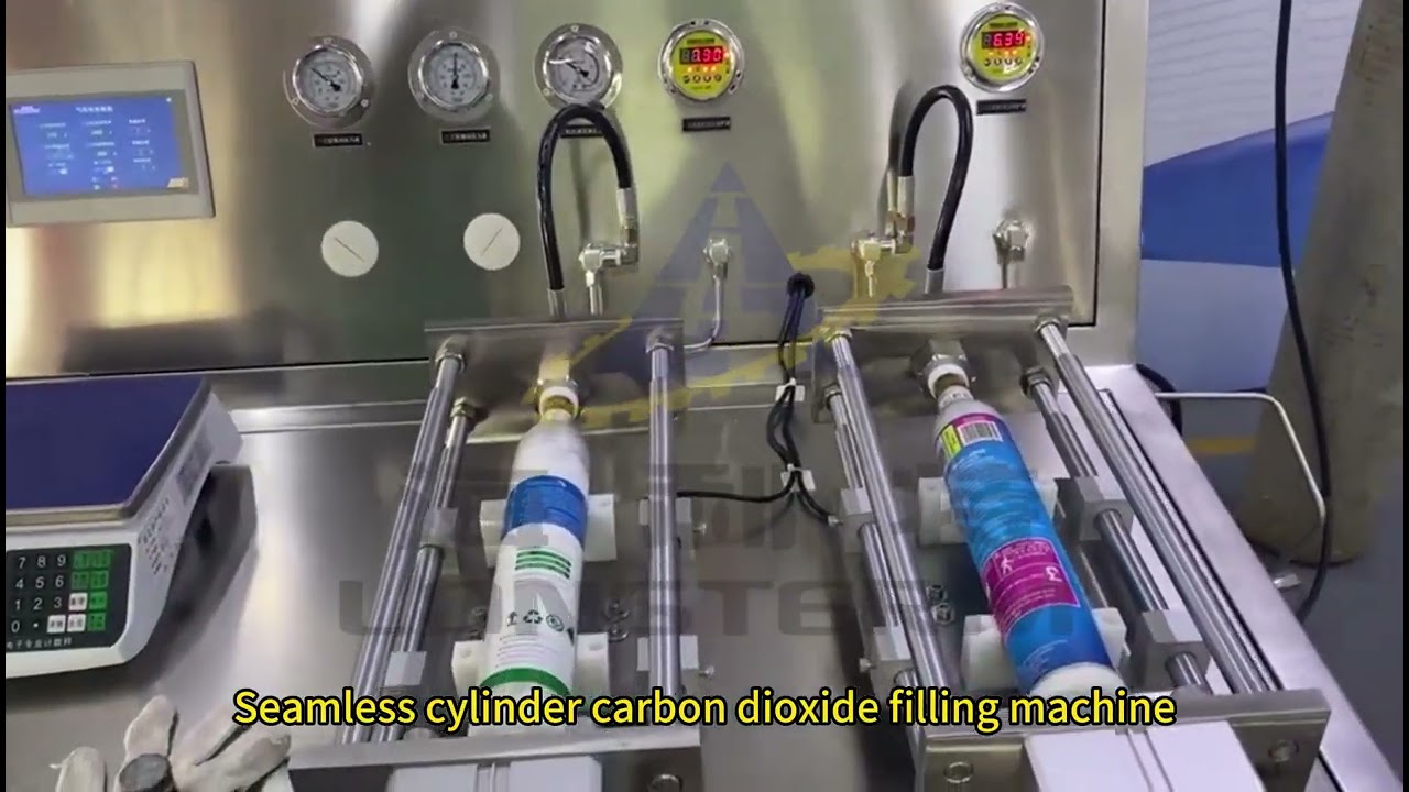 Seamless cylinder carbon dioxide filling machine