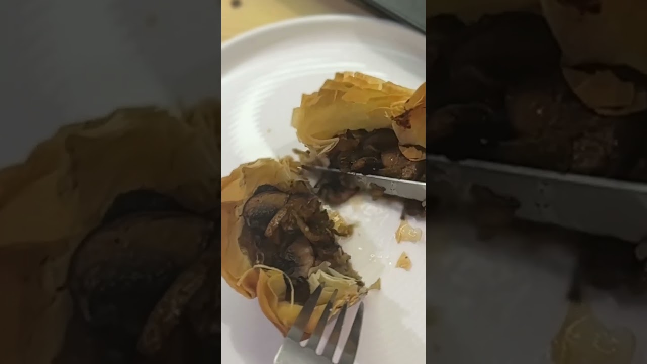 Корзиночки из фило с грибами (6 штук) - Open mushroom filo pie (6 pc)