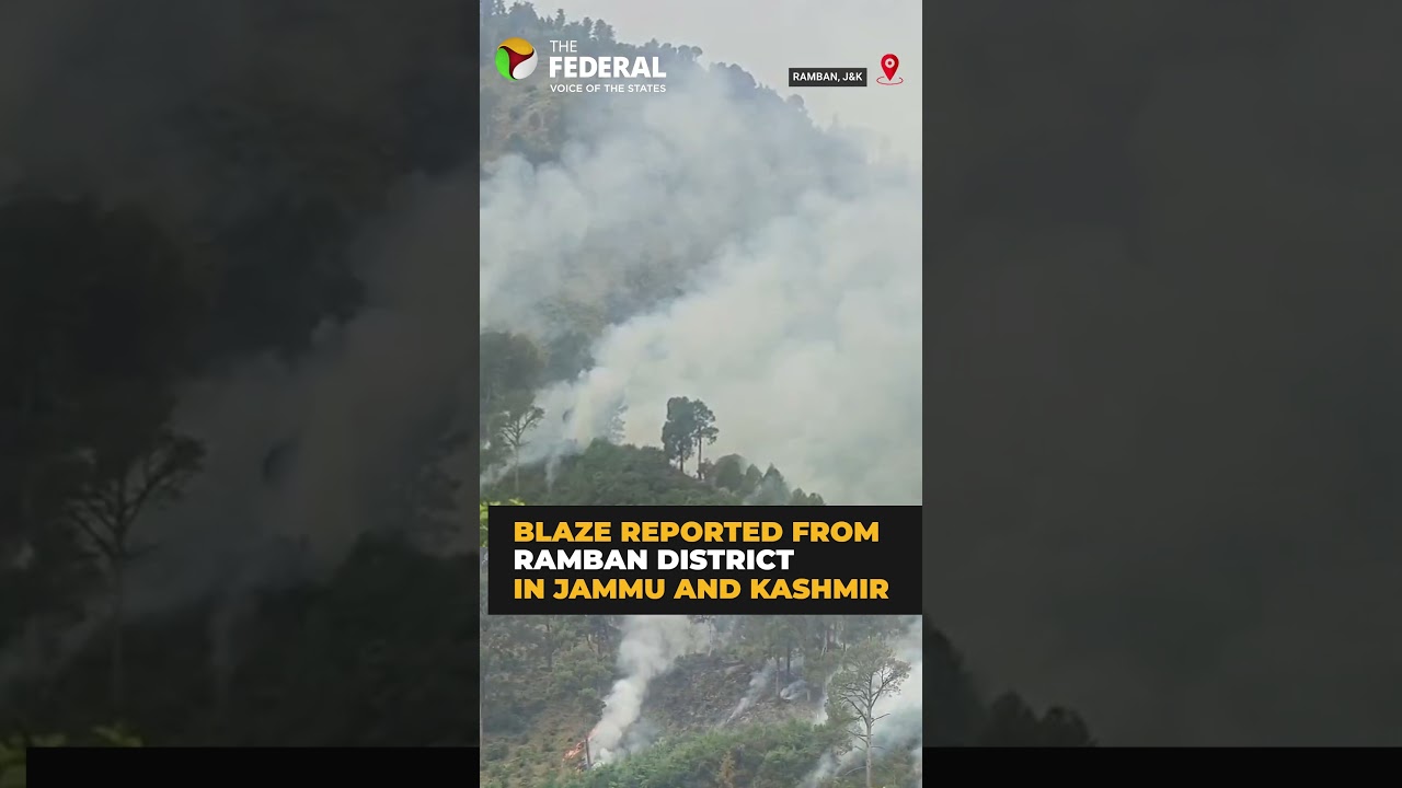 Massive forest fire breaks out in Ramban, J&K | #shorts