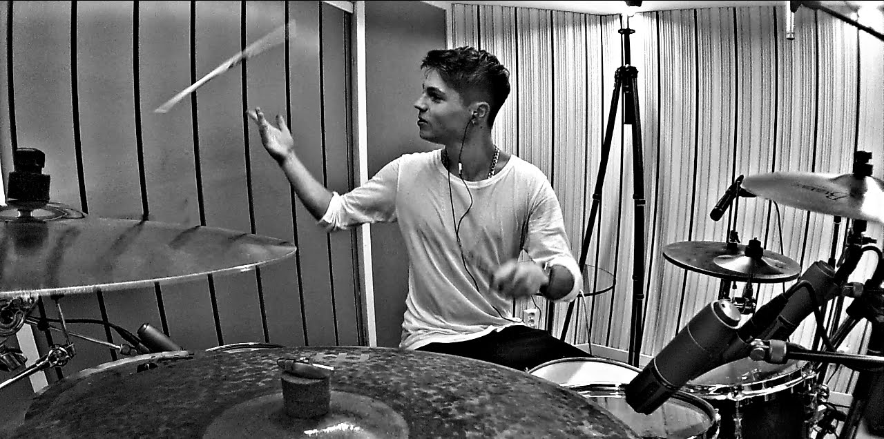 Northlane - Leech | Drum Cover &bull; Gabriel Gom&eacute;r