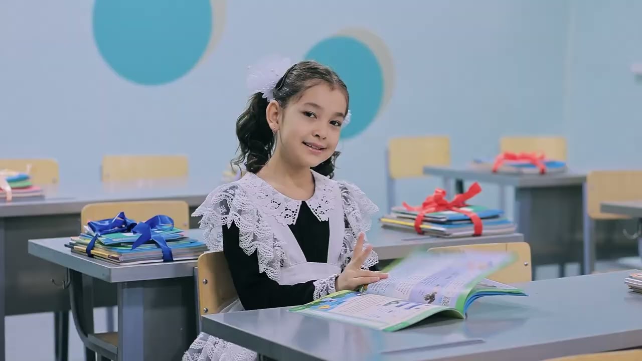 Тёплое музыкальное поздравление нашим дорогим первоклассникам!