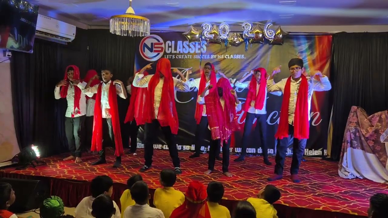 8th Satndard Boys Dance Performance / Funny and Comedy Dance performance