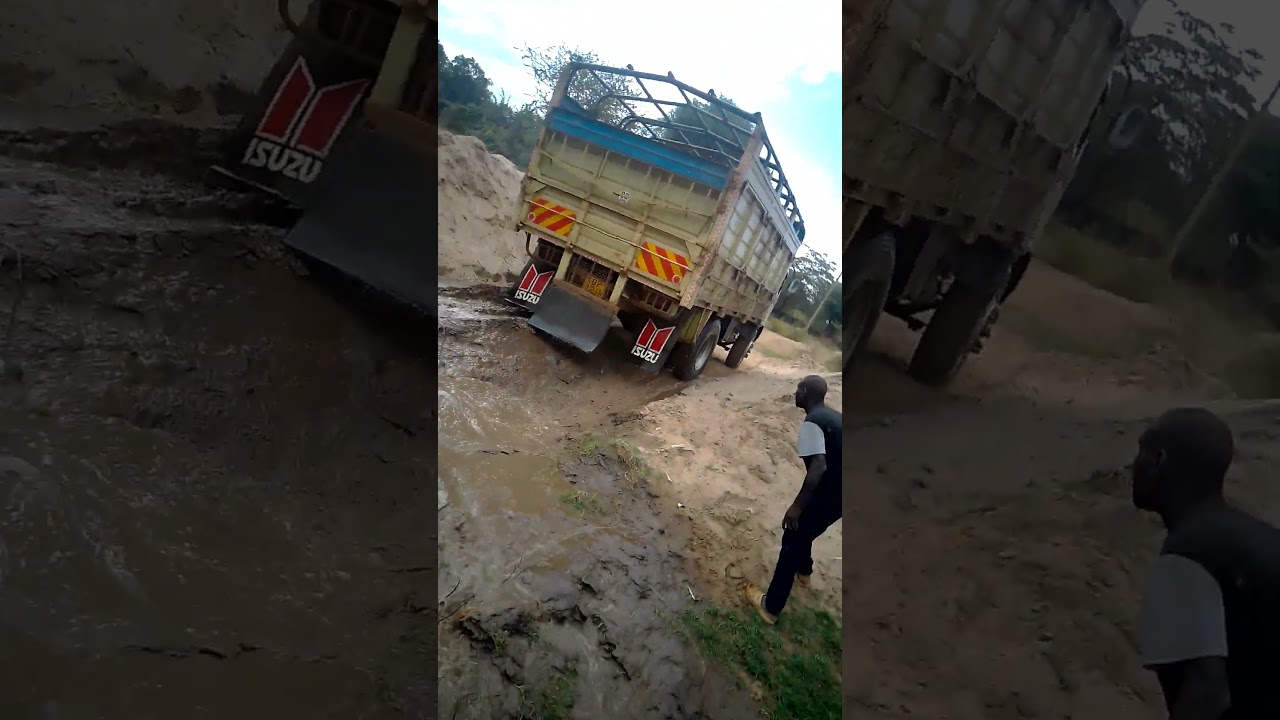 River sand harvesting in Meru County. #nature #naturalattractions #riversidewalk