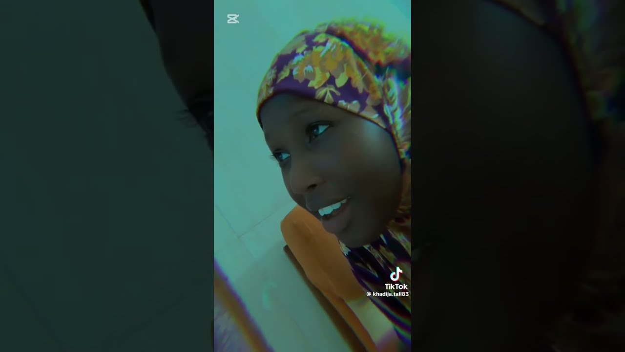 Récite  quran Khadija tall version 