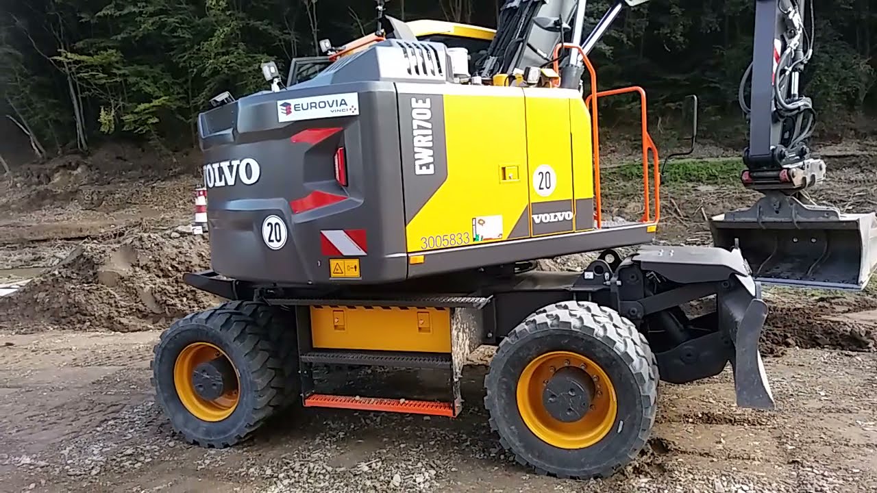 Volvo Bagger EWR 170 E in Aktion I Top Baggerfahrer