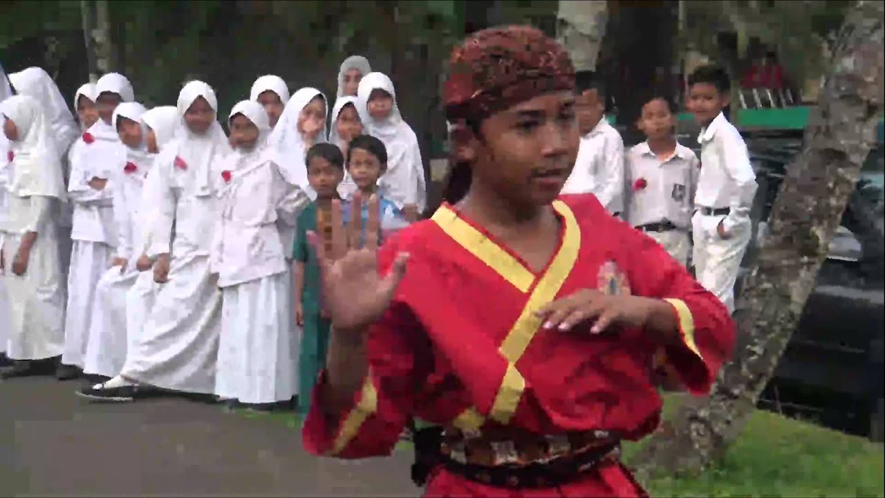 Clip Haflah Takhrij SDIT Darul Muttaqien Angkatan ke 11