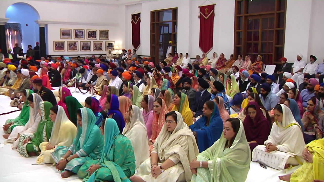President Mukherjee attends Gurbani Recital on the occasion of Birth Anniversary of Guru Nanak Devji