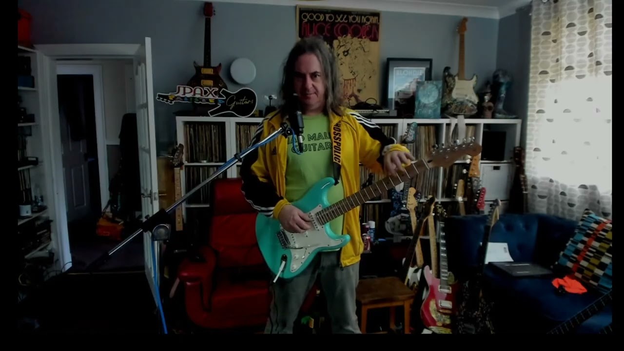 Fender Special Edition Strat 2021 года