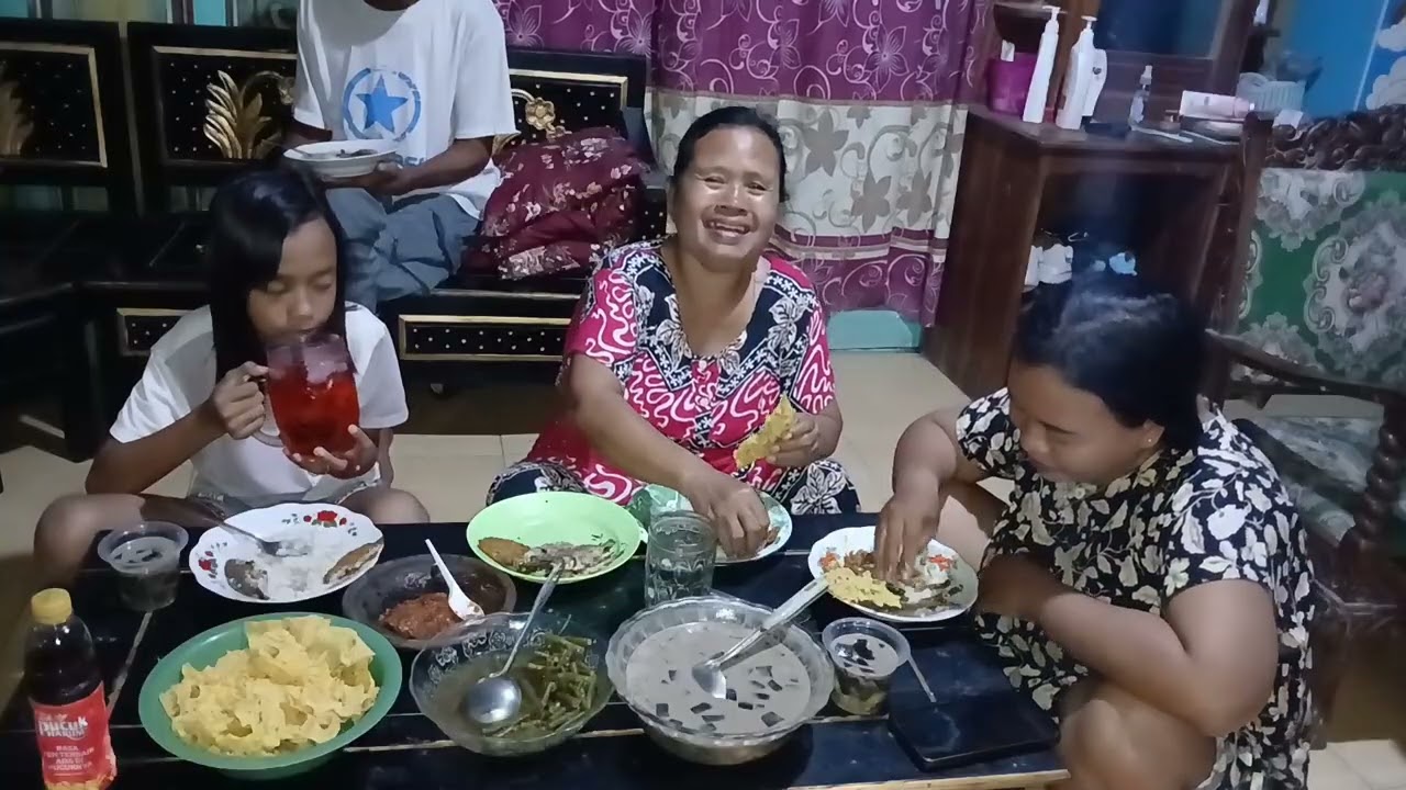 BUKA PUASA DENGAN MENU FAVORIT KELUARGA