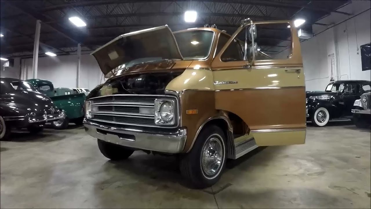 1977 Dodge B200 Sportsman