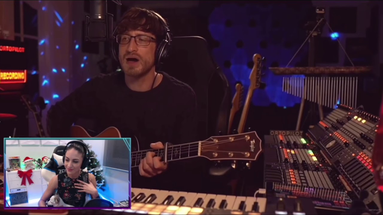 Carolina Abril reacciona a Ortopilot interpretando “Imagine Dragons” en su directo de Twitch.