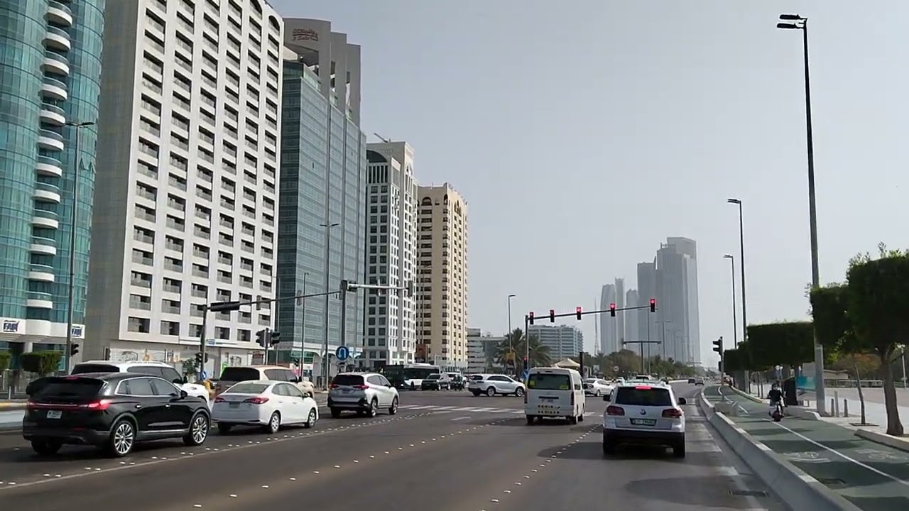 La Corniche Red d&igrave; Abu Dhabi percorsa in bus 63 by Roby e Patty