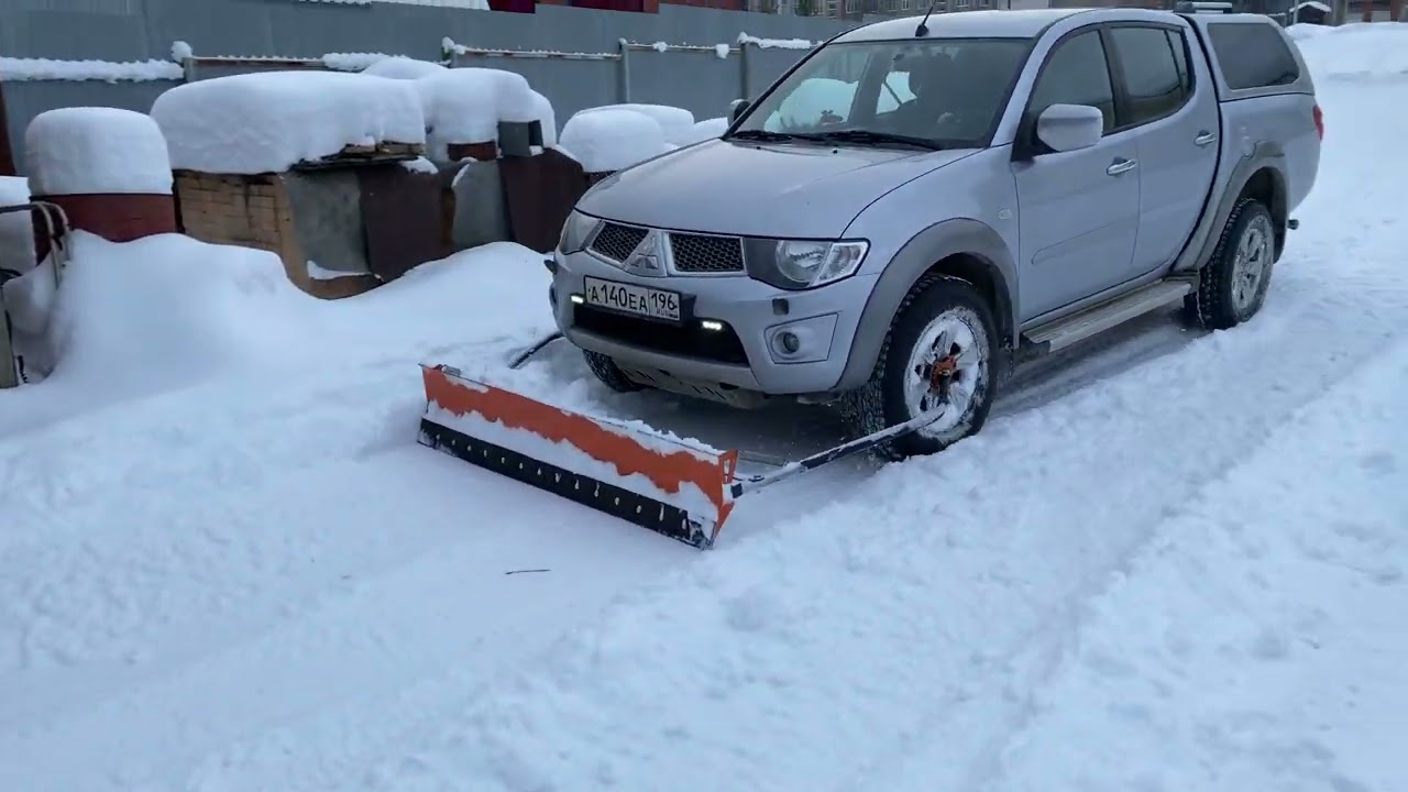 Уборка снега L200