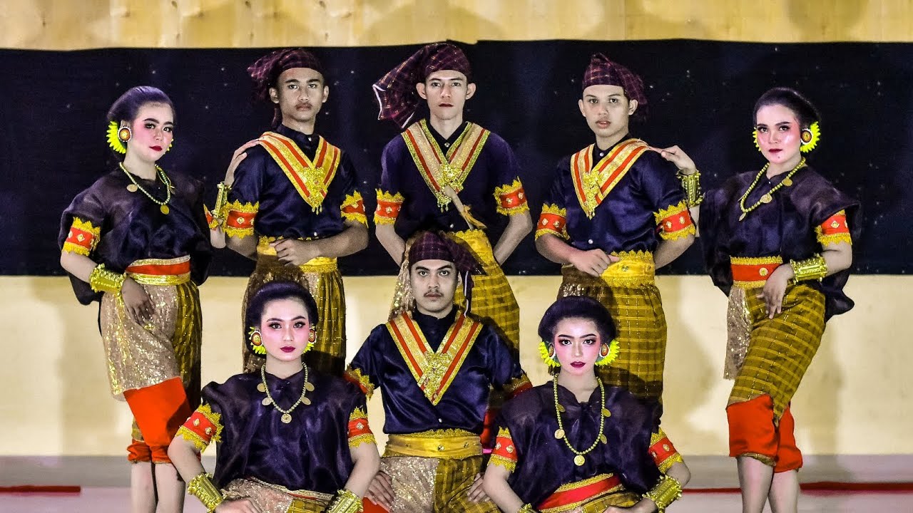 Tari Kreasi ( Puang Cari'ah)