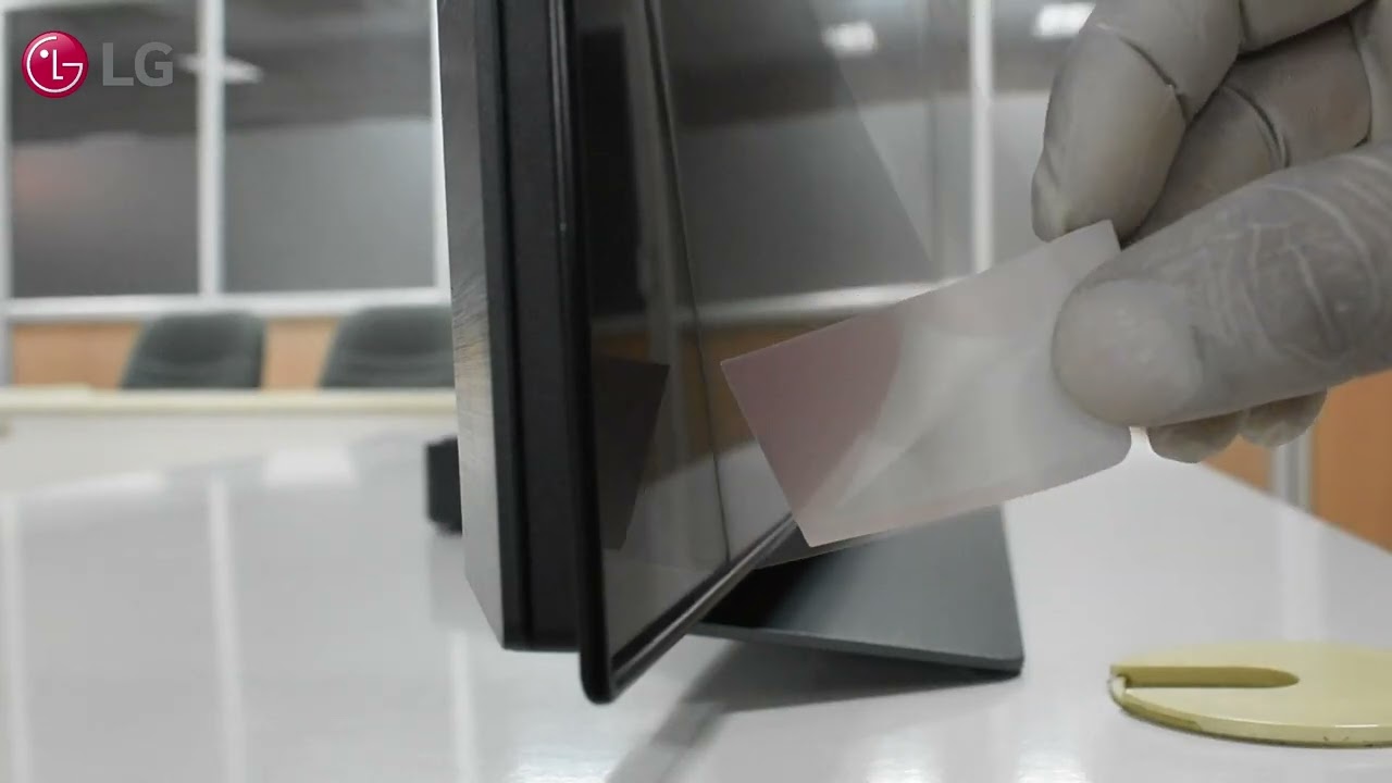 [Телевизоры LG WebOS] Как снять защитную пленку