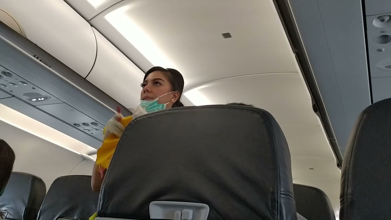 Briefing dan Demo Alat Keselamatan Citilink PK-GTG tujuan Jakarta ke Denpasar