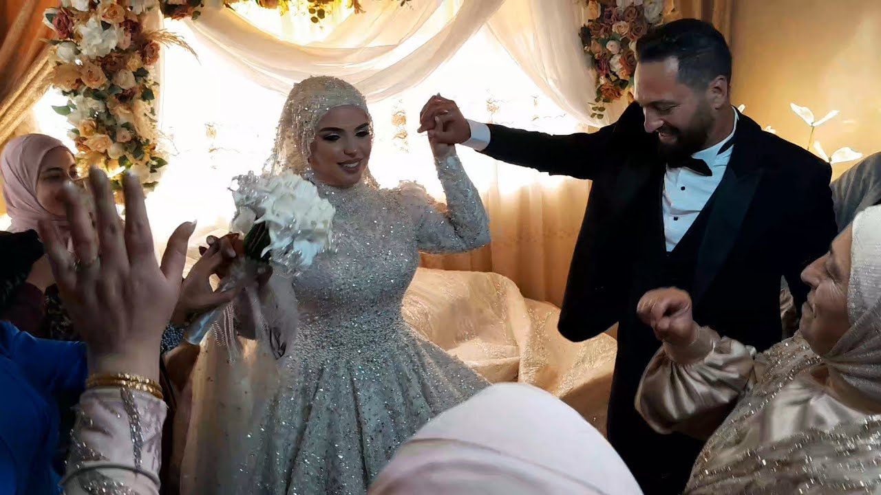 ومن عادات وتقاليد بيت الفقس الضنية احضار العروس🪷 من منزل اهلها لتتم وليمة العرس🌷🙏❤️