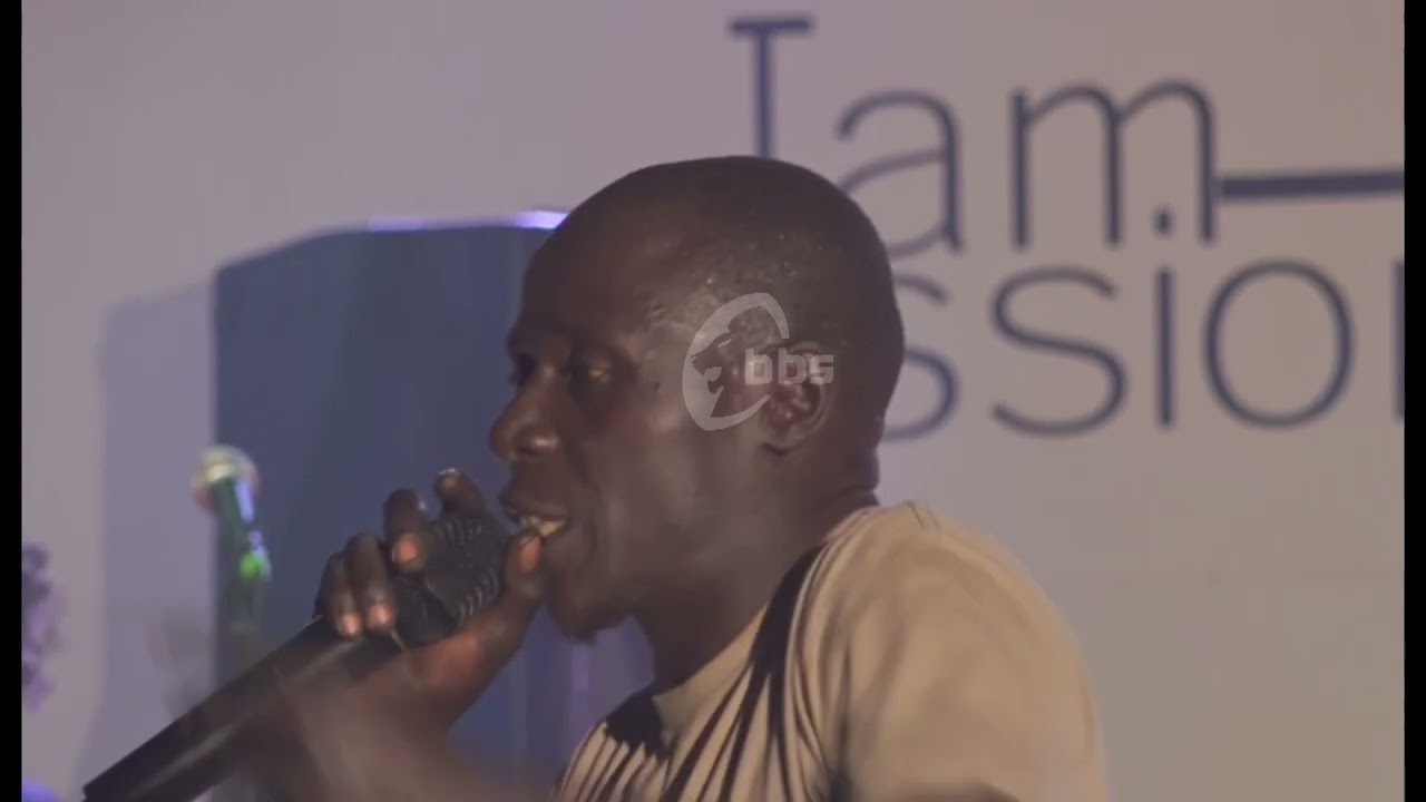 Rocky Giant atabudde omuziki buli omu n'awanika