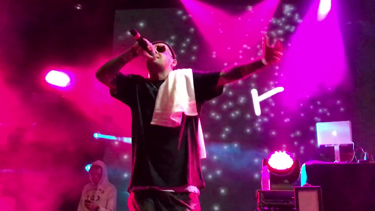 Guf - Маугли 2. (Live 24.11.17. ГлавClub). Новый трек