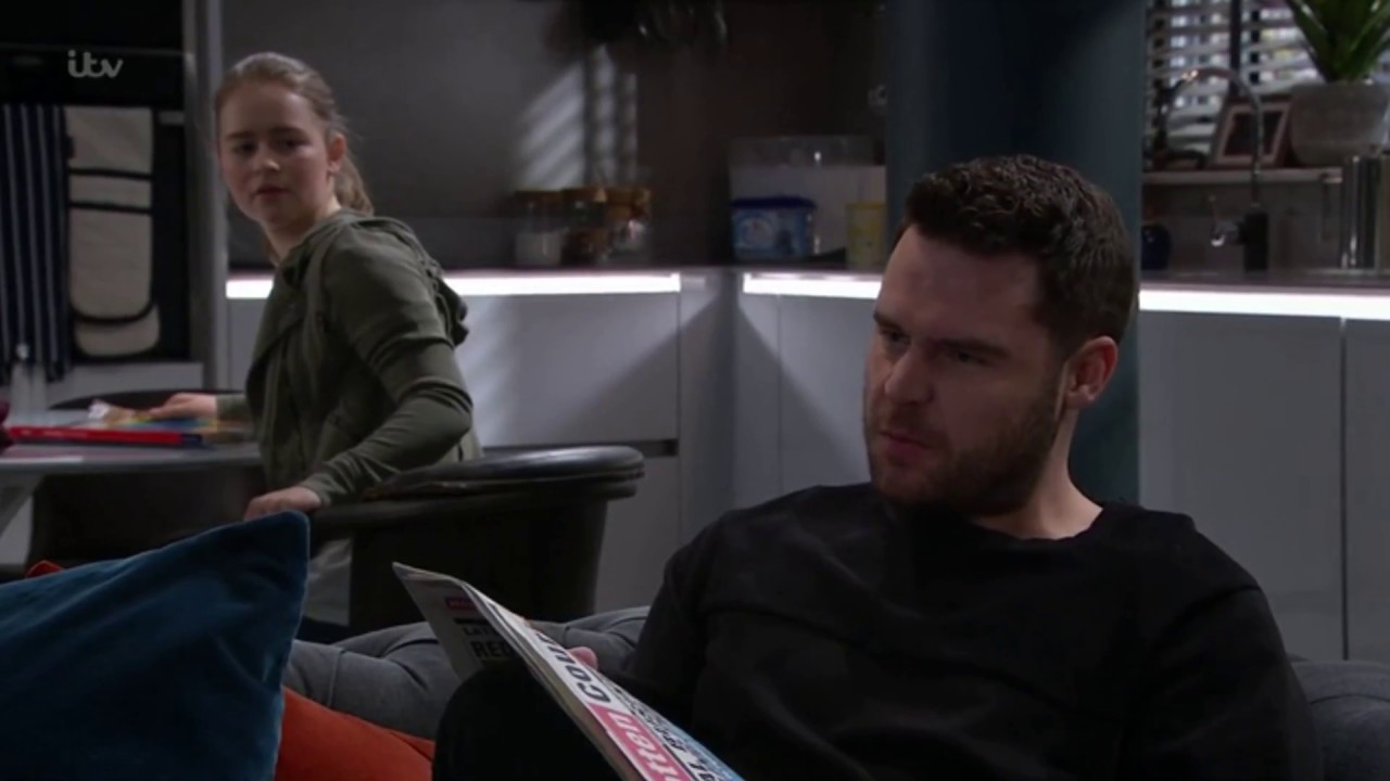 Roblivion - Liv Confronts Lachlan & Aaron Parents Liv...