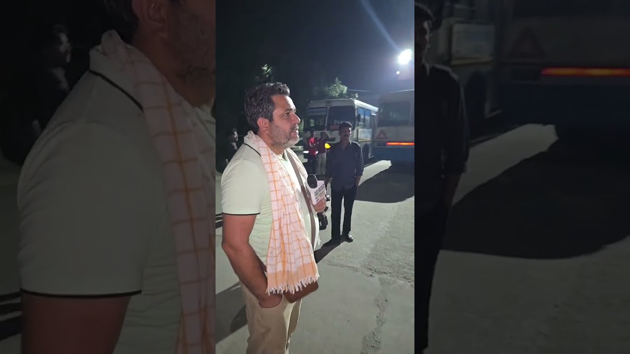 असंध बस स्टैंड के गेट पर बस के नीचे आने से एक व्यक्ति की मौ&त