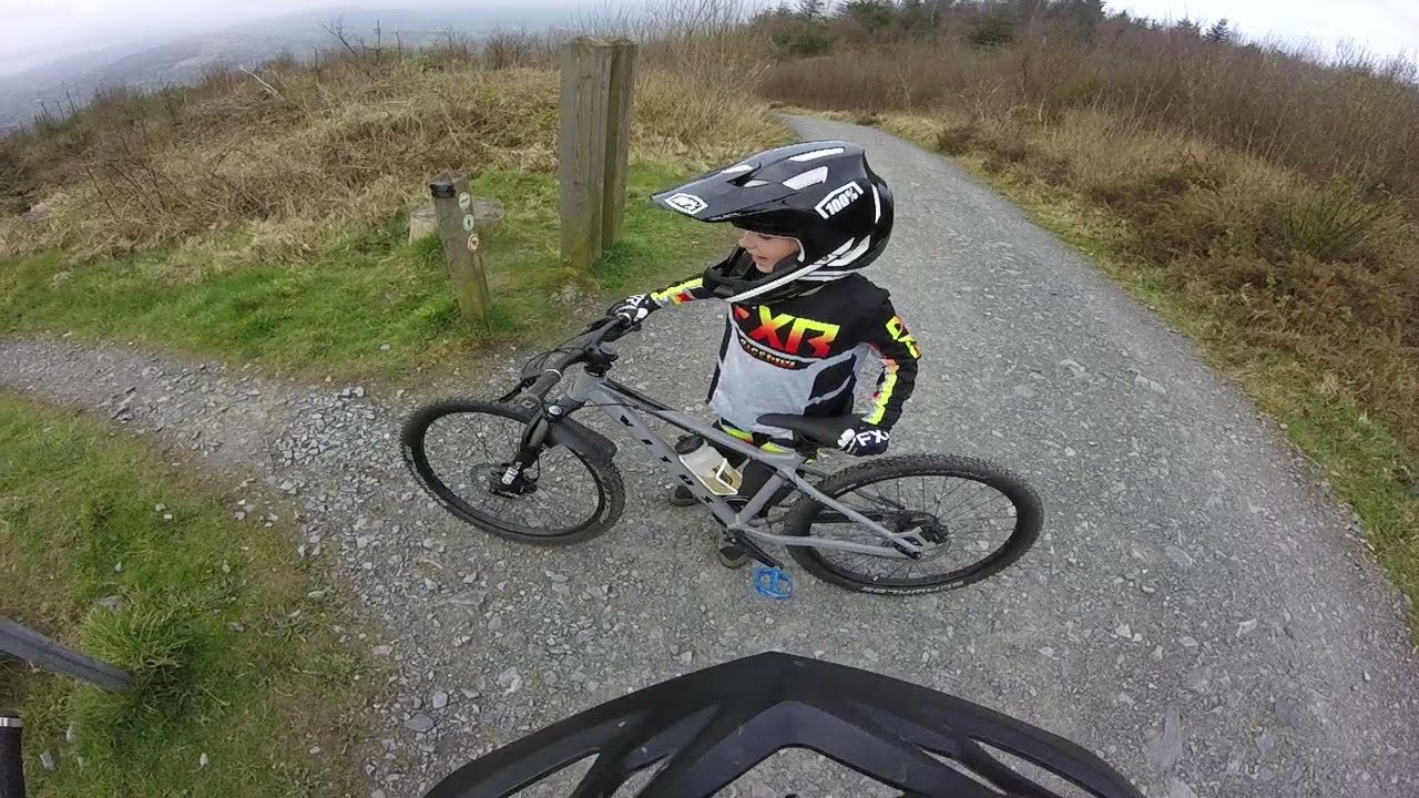 Castlewellan Mtb Black Run with my 8yr old!!