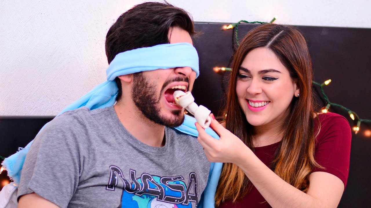 ¿QUÉ HAY EN MI BOCA? | RETO | GRIS Y CHARLY