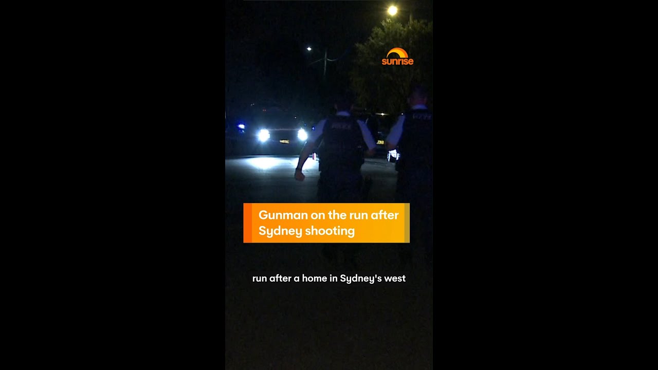 Gunman on the run after Sydney shooting
