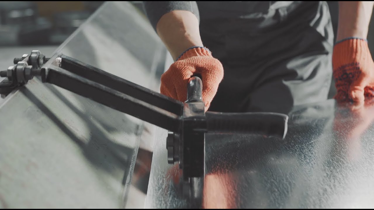 Sheet Metal Worker / T&ocirc;lier