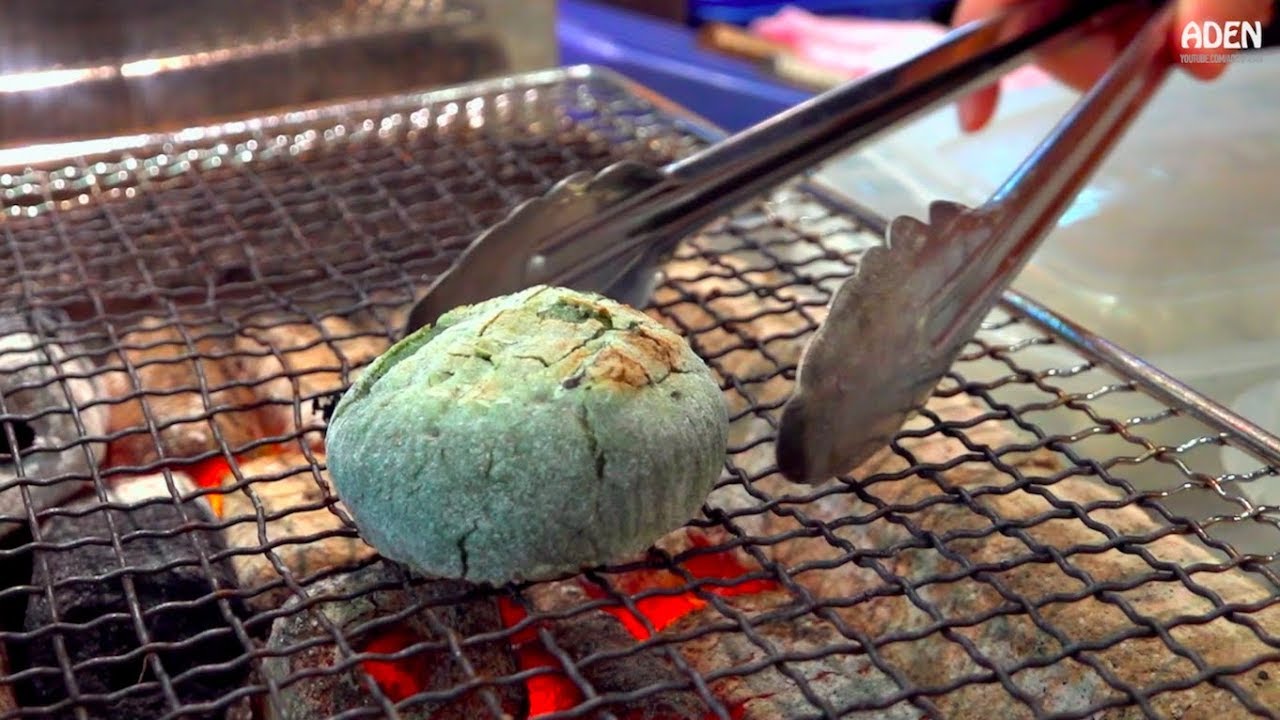 Nishiki Market in Kyoto - Street Food in Japan