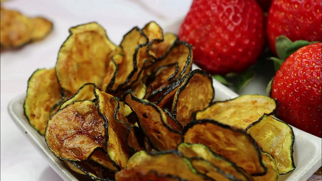 Zucchini Chips with Smoked Paprika/Vegan