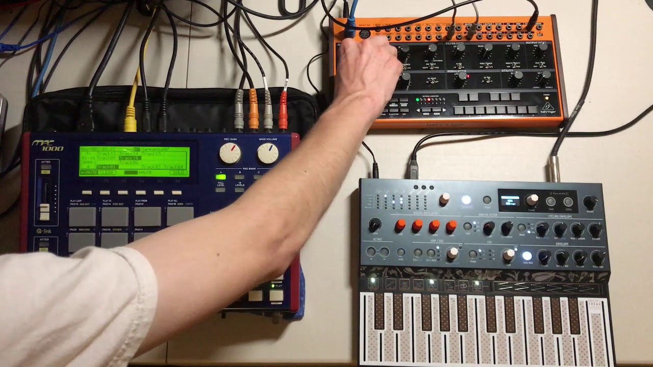 Dub Break Hardware Jam feat MPC1000, Arturia Microfreak, and Behringer Crave