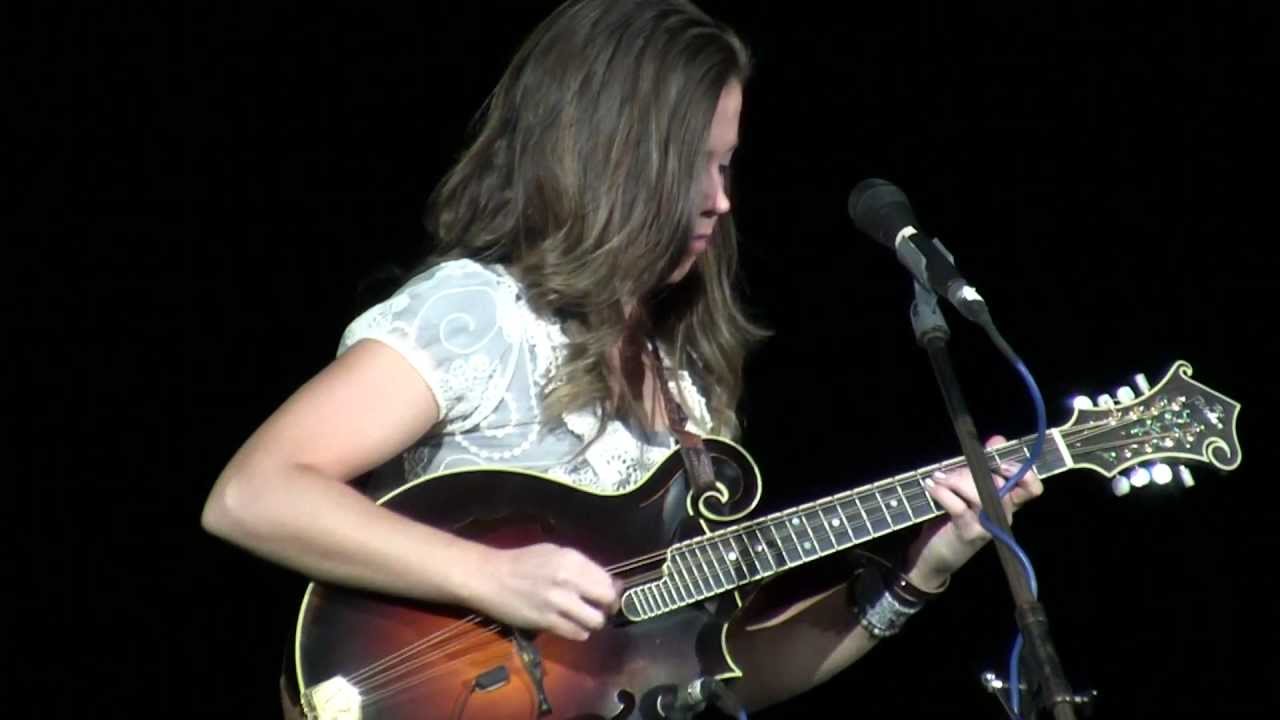 Sierra Hull ~ Old Dangerfield ~ Octave Mandolin ~ WOW !! ~ OVER 300,000 Views !
