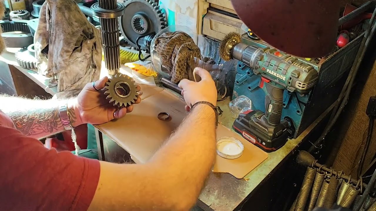 Ugradnja zupčanika rikverca IMT 533 / 539 / 558