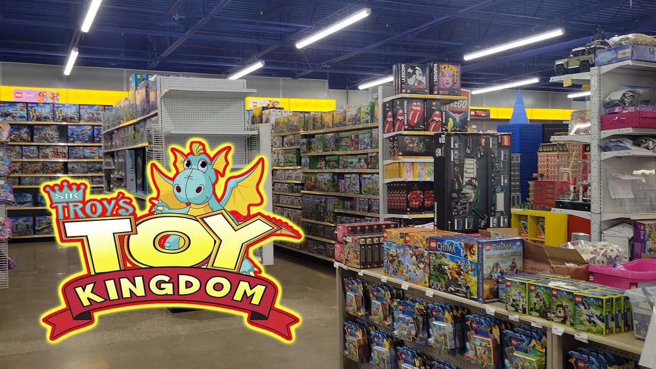 В магазине Troy's Toy Kingdom есть все LEGO - Ежедневный видеоблог: E4S2024