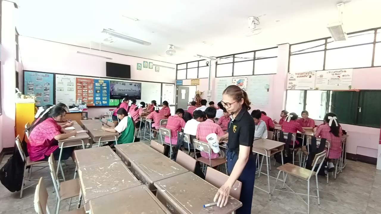 คลิปวีดีโอการสอน ครูไพรัฐ เรื่องวัฒนธรรมไทย .3