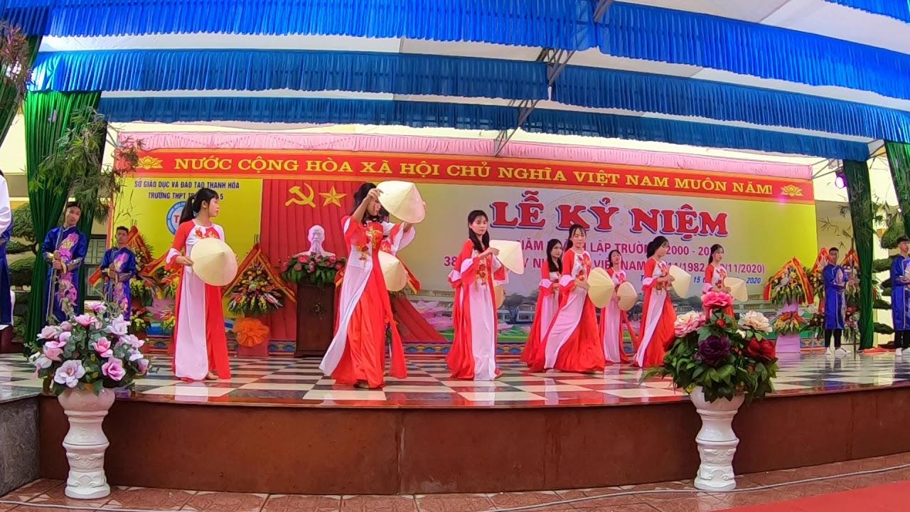 Đường về Thanh Hoá - Hát Múa - 12C3 Triệu Sơn 5
