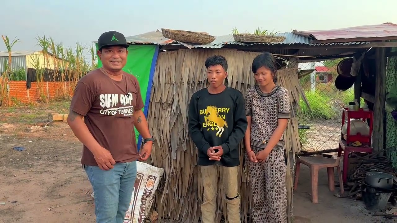 ធ្លាប់តែឃេីញជាងជាធ្វេីផ្ទះអោយគេទាល់ឃេីញផ្ទះខ្លួនឯងស្ទេីស្រក់ទឹកភ្នែក By Pou Vot 