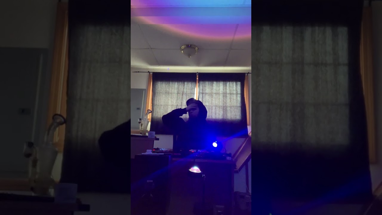 Recording Mic Unboxing and Tigers Blood distillate Strain Review