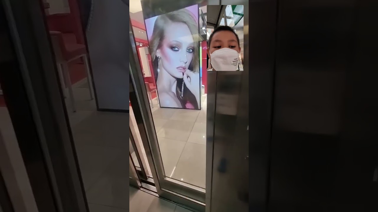 HYUNDAI glass elevator at SM Mall, Makati City-- Video2