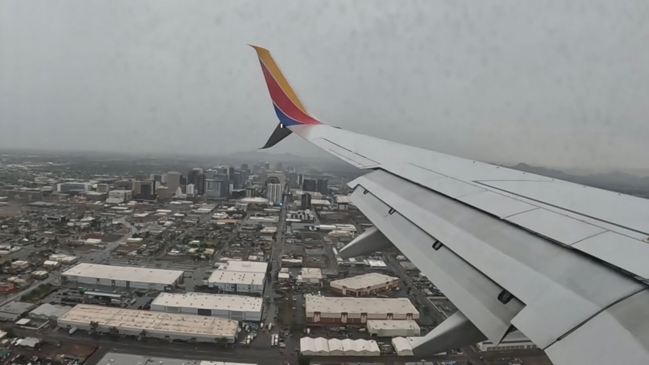 Rainy Landing in Phoenix - Southwest Boeing 737-800 - N8503A - June 1st, 2025